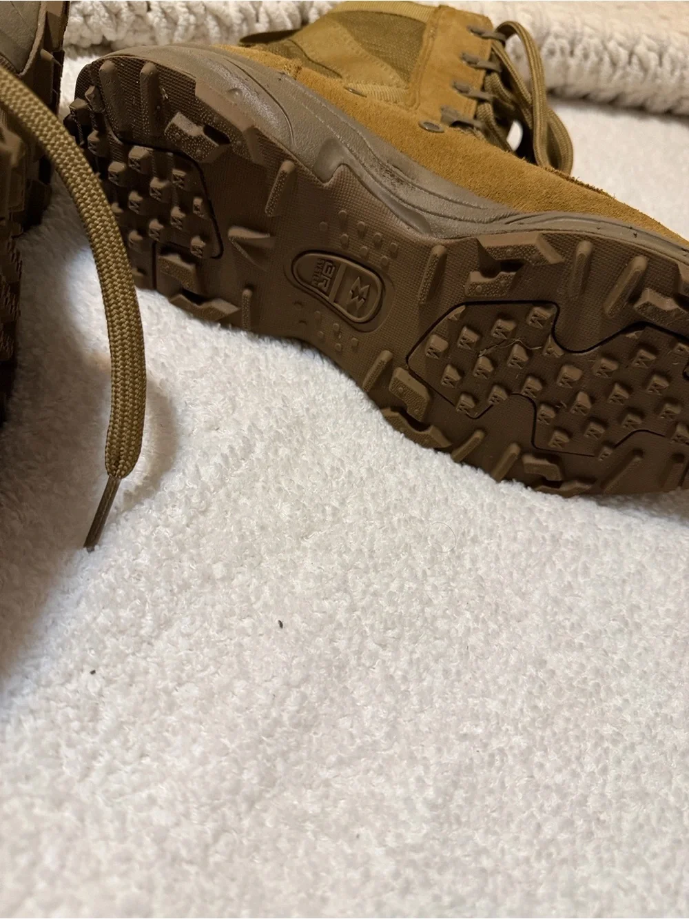 Men's Tan Lace-Up Combat Boat Shoes - Classic Utility Style